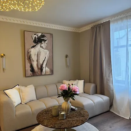 Newly Renovated 3br In The