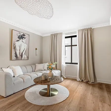 アパート Sentral Og Moderne 3br I - P